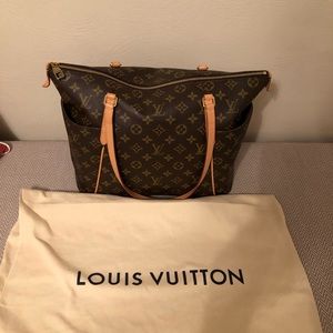 Louis Vuitton Totally MM Bag